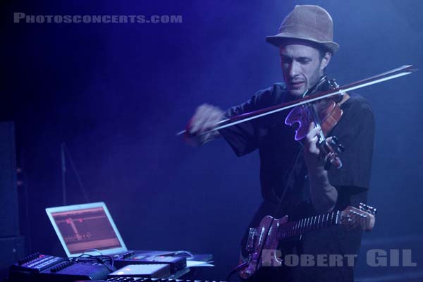 LE CHAPELIER FOU - 2009-10-06 - PARIS - La Maroquinerie - 